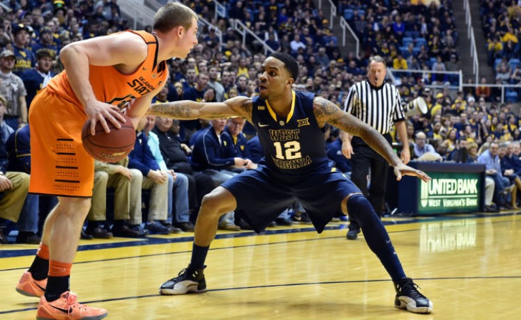 A few defensive tips that basketball players should know